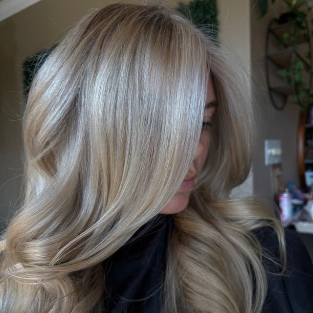 Blowout Membership (Lexi G) at TheBlendedCollective in Greenwood, IN
